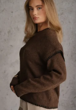 Brązowy Sweter z Bawełną i Wełną Ozdobiony Przeszyciami na Krawędziach Lavail
