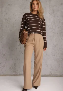 Brązowy Sweter z Wełną i Bawełną o Klasycznym Kroju w Drobne Prążki Rosal