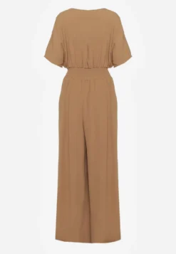 Brązowy Taliowany Kombinezon z Zakładkowym Dekoltem i Gumką w Pasie Vimalynna
