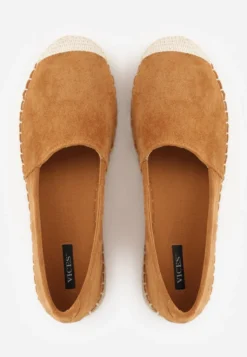 Camelowe Espadryle na Plecionej Podeszwie Sirelora