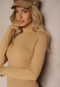 Ciemnobeżowa Bawełniana Bluzka Typu Longsleeve z Półgolfem Riata