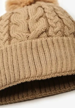 Ciemnobeżowa Czapka Beanie z Ozdobnym Pomponem Norirra