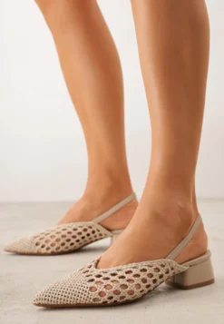 Ciemnobeżowe Czółenka VICES w typie Slingback z Ażurową Plecioną Cholewką na Słupku Chelvianna
