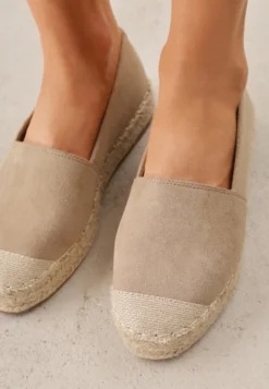Ciemnobeżowe Espadryle VICES w Klasycznym Stylu na Platformie z Plecionką Cherimare