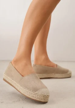 Ciemnobeżowe Espadryle VICES w Klasycznym Stylu na Platformie z Plecionką Cherimare