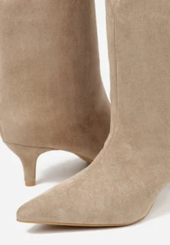 Ciemnobeżowe Kozaki na Kaczuszce z Elegancką Cholewką do Kolana Tesema