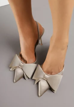 Ciemnobeżowe Sandały Satynowe na Szpilce Slingback Ozdobione Kokardą Daemoris