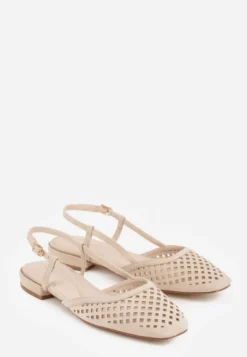Ciemnobeżowe Sandały Slingback z Kwadratowym Noskiem i Ażurową Cholewką Jurria