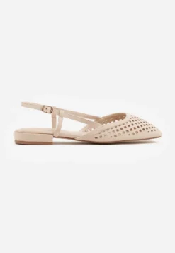 Ciemnobeżowe Sandały Slingback z Kwadratowym Noskiem i Ażurową Cholewką Jurria
