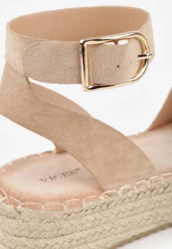 Ciemnobeżowe Sandały z Plecionki w Stylu Boho VICES z Paskami w Kształcie X Nahmala