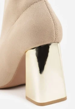 Ciemnobeżowe Skarpetkowe Botki VICES na Słupku w Eleganckim Stylu Rarana