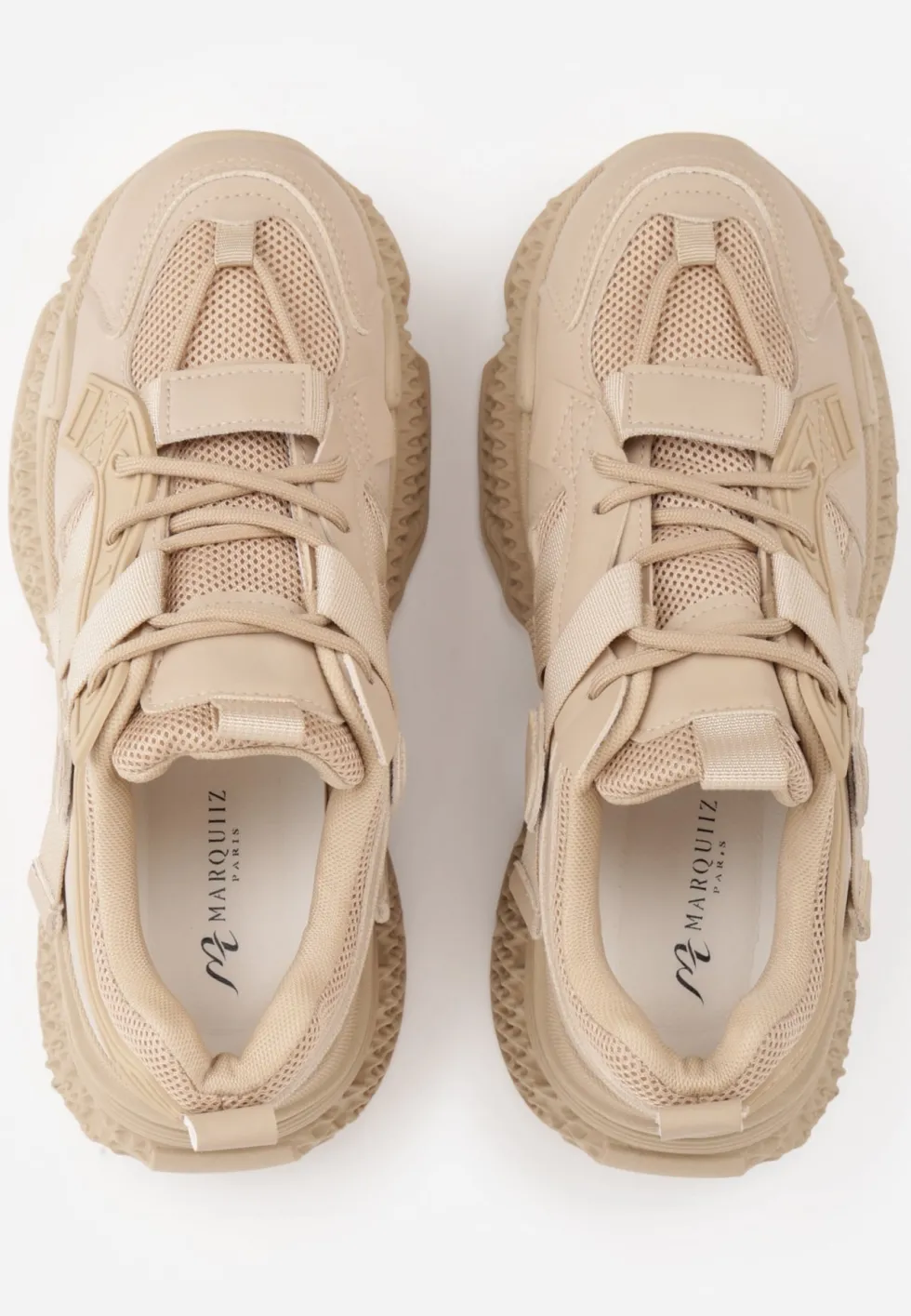 Ciemnobeżowe Sneakersy Chunky na Tłoczonej Platformie z Naszywką w Kształcie Serca Chylera