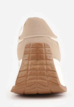 Ciemnobeżowe Sneakersy na Platformie z Geometrycznym Motywem Tillia