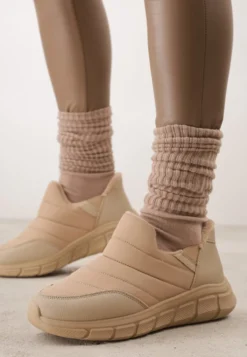 Ciemnobeżowe Sneakersy Śniegowce na Platformie z Tłoczeniem i Pikowaną Cholewką Vermina