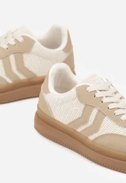 Ciemnobeżowe Sneakersy Ozdobione Paskami Sadleane