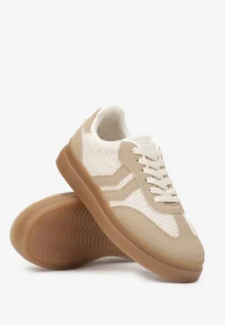 Ciemnobeżowe Sneakersy Ozdobione Paskami Sadleane