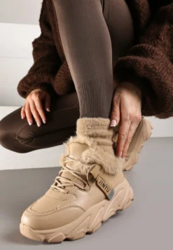 Ciemnobeżowe Sneakersy Przed Kostkę na Płaskiej Grubej Podeszwie z Ociepleniem ze Sztucznego Futerka Borrolla