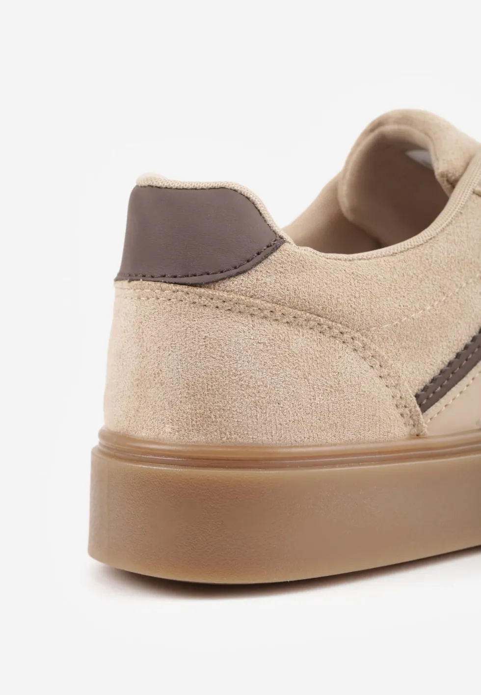 Ciemnobeżowe Sneakersy przed Kostkę z Ozdobnymi Detalami Emmasta