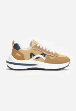 Ciemnobeżowe Sneakersy przed Kostkę z Modnymi Przeszyciami Ciana