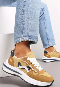 Ciemnobeżowe Sneakersy przed Kostkę z Modnymi Przeszyciami Ciana
