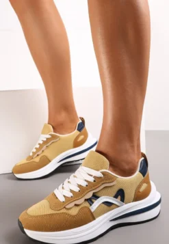 Ciemnobeżowe Sneakersy przed Kostkę z Modnymi Przeszyciami Ciana