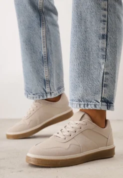 Ciemnobeżowe Sneakersy VICES w Stylu Basic ze Wstawkami z Imitacji Nubuku Akila
