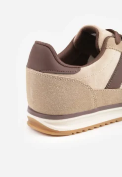 Ciemnobeżowe Sneakersy w Stylu Retro z Panelami z Imitacji Zamszu i Przeszyciami na Cholewce Scarfia