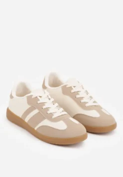 Ciemnobeżowe Sneakersy w Stylu Tenisówek z Paskami Danareth