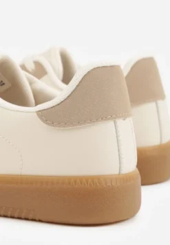 Ciemnobeżowe Sneakersy w Stylu Tenisówek z Paskami Danareth