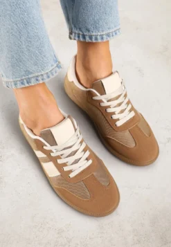 Ciemnobeżowe Sneakersy w Stylu Tenisówek Ozdobione Paskami Jenaniela