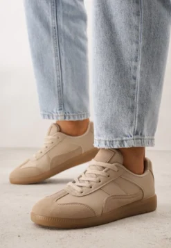 Ciemnobeżowe Sneakersy z Ozdobnymi Przeszyciami przed Kostkę Redala