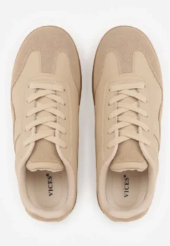 Ciemnobeżowe Sneakersy z Ozdobnymi Przeszyciami przed Kostkę Redala