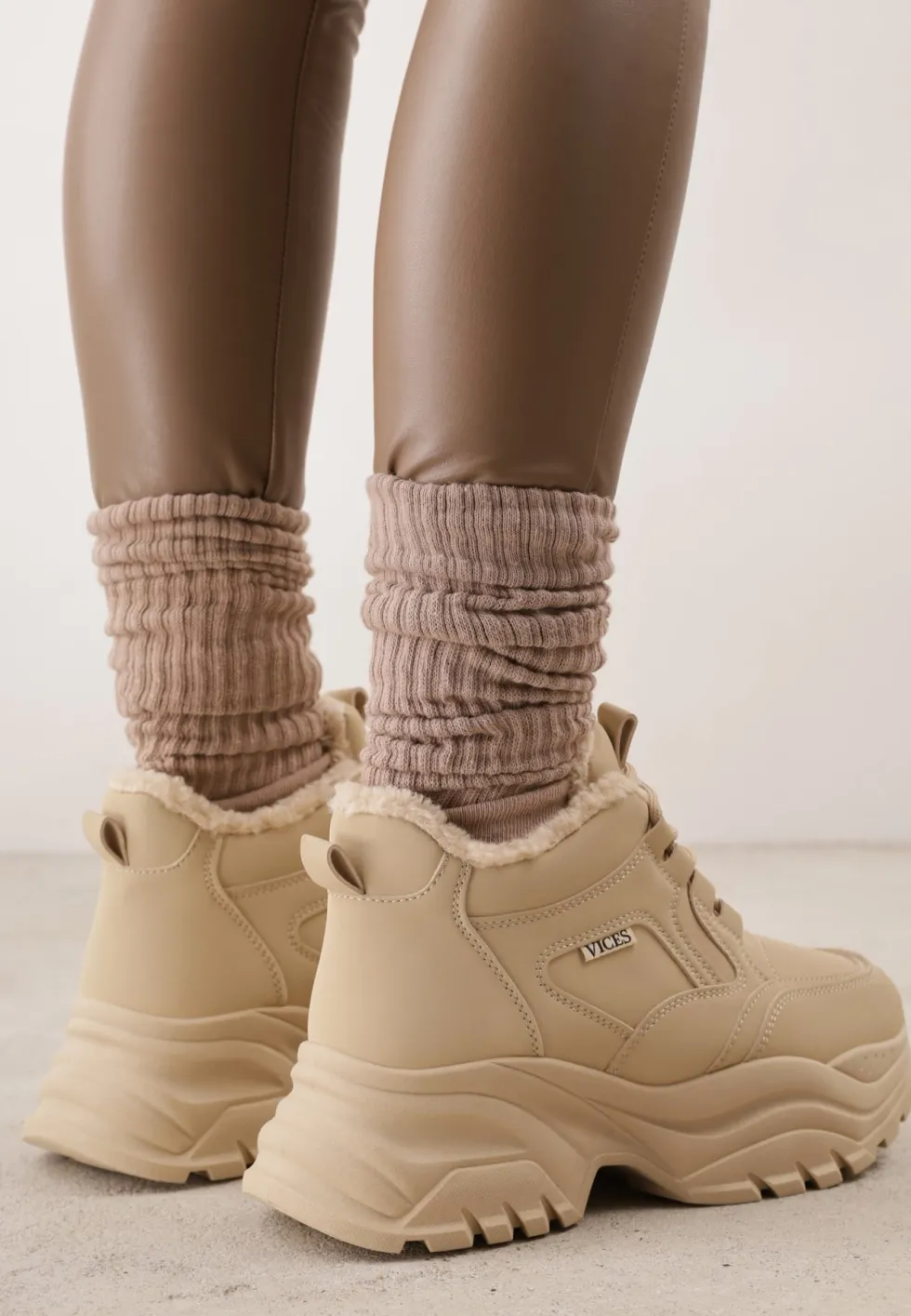 Ciemnobeżowe Streetwearowe Sneakersy Vices Chunky w Stylu Traperów na Platformie Leate