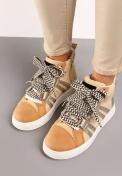 Ciemnobeżowe Streetwearowe Sneakersy na Grubej Podeszwie Ozdobione Kontrastowymi Wstawkami Kaittane