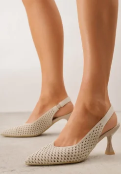 Ciemnobeżowe Szpilki Slingback z Ażurowymi Zdobieniami na Cholewce Tespeila