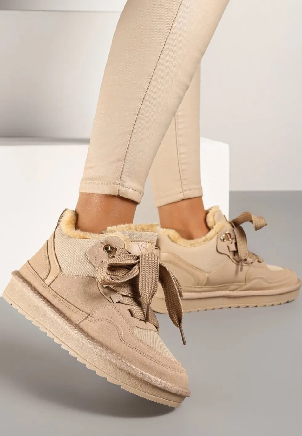 Ciemnobeżowe Zimowe Sneakersy Vices Stylizowane na Śniegowce z Futerkiem Tennira