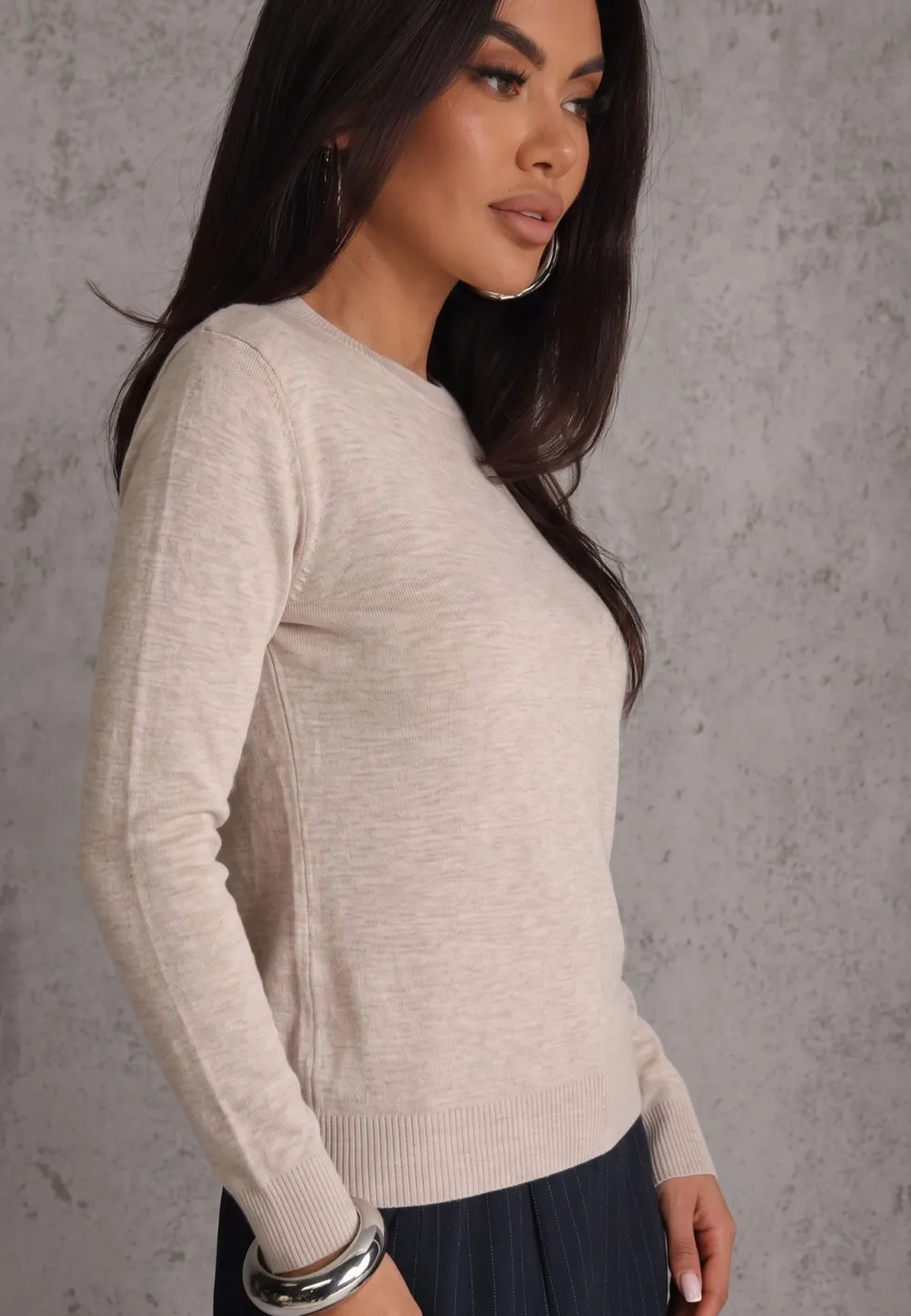 Ciemnobeżowy Sweter z Bawełną w Minimalistycznym Stylu Radeken