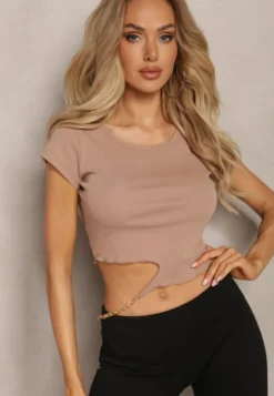 Ciemnobeżowy T-shirt z Bawełny Ozdobiony Wycięciem i Łańcuszkiem Sparkina