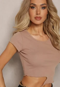 Ciemnobeżowy T-shirt z Bawełny Ozdobiony Wycięciem i Łańcuszkiem Sparkina
