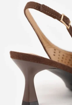Ciemnobrązowe Czółenka Slingback VICES na Kaczuszce z Ażurową Cholewką Klephei