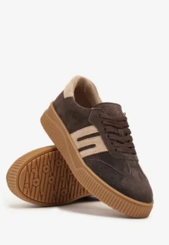 Ciemnobrązowe Skórzane Sneakersy w Stylu Tenisówek z Geometrycznym Wzorem Halossea