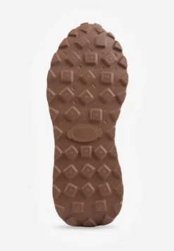 Ciemnobrązowe Sneakersy z Zamszu Naturalnego na Platformie z Bieżnikiem Eplia