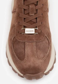 Ciemnobrązowe Sneakersy z Zamszu Naturalnego na Platformie z Bieżnikiem Eplia