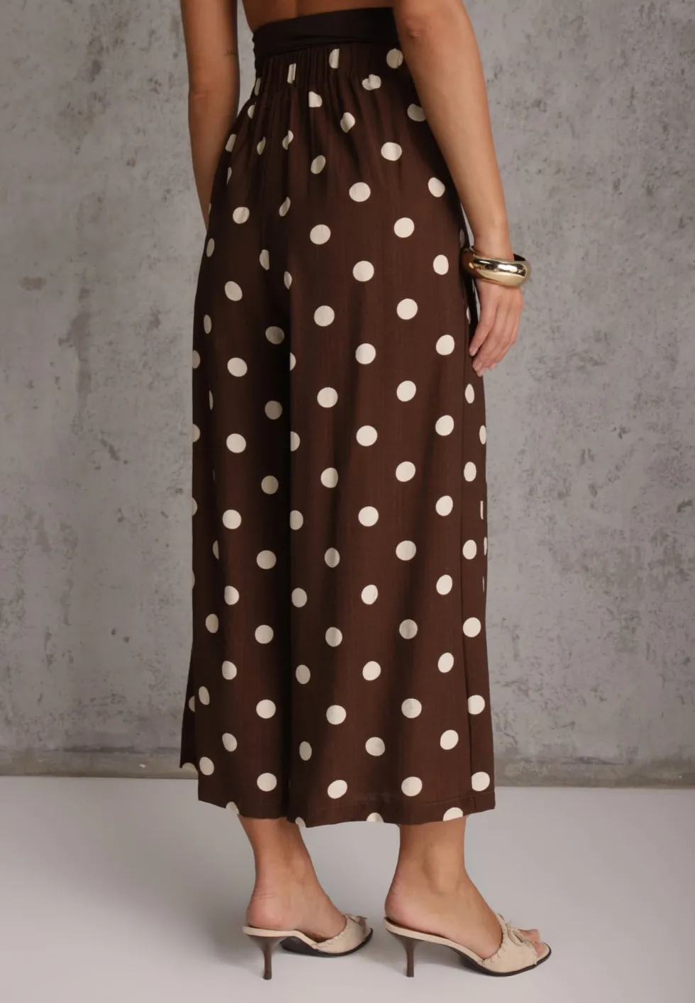 Ciemnobrązowe Spodnie Casual Culottes w Groszki z Dużą Zawartością Wiskozy Thelialla