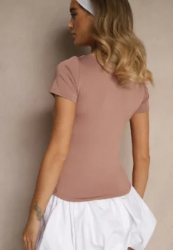 Ciemnoróżowy Dopasowany T-shirt z Wiskozą z Dekoltem w Kształcie Litery V Follerea