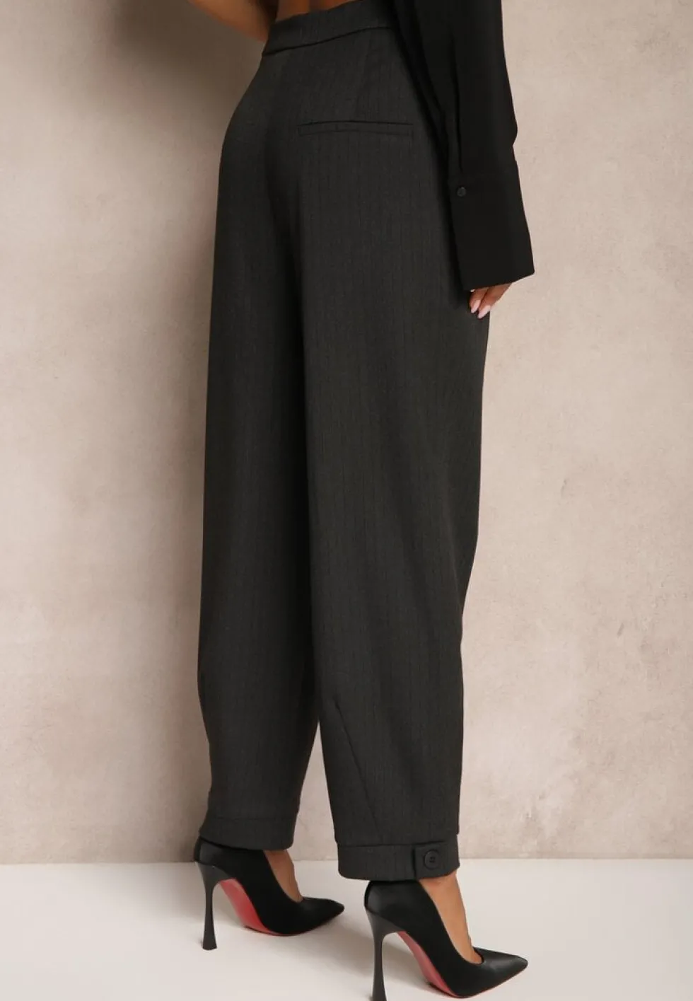 Ciemnoszare Garniturowe Spodnie o Szerokich Nogawkach Lekko Prążkowane High Waist Belbanne