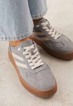 Ciemnoszare Sneakersy Retro Tenisówki z Naturalnego Zamszu ze Skórzaną Wkładką Beralene