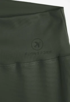 Ciemnozielone Legginsy Basic z Modelującą Wstawką w Pasie Liacan