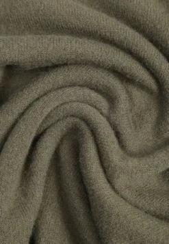 Ciemnozielony Casualowy Sweter o Klasycznym Fasonie z Okrągłym Dekoltem Pilare