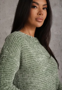 Ciemnozielony Sweter Basic Oversize z Szenilowej Dzianiny z Wełną Mirietha